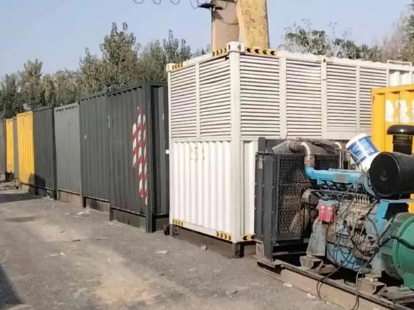 广阳200KW柴油发电机机组每小时油耗是多少？